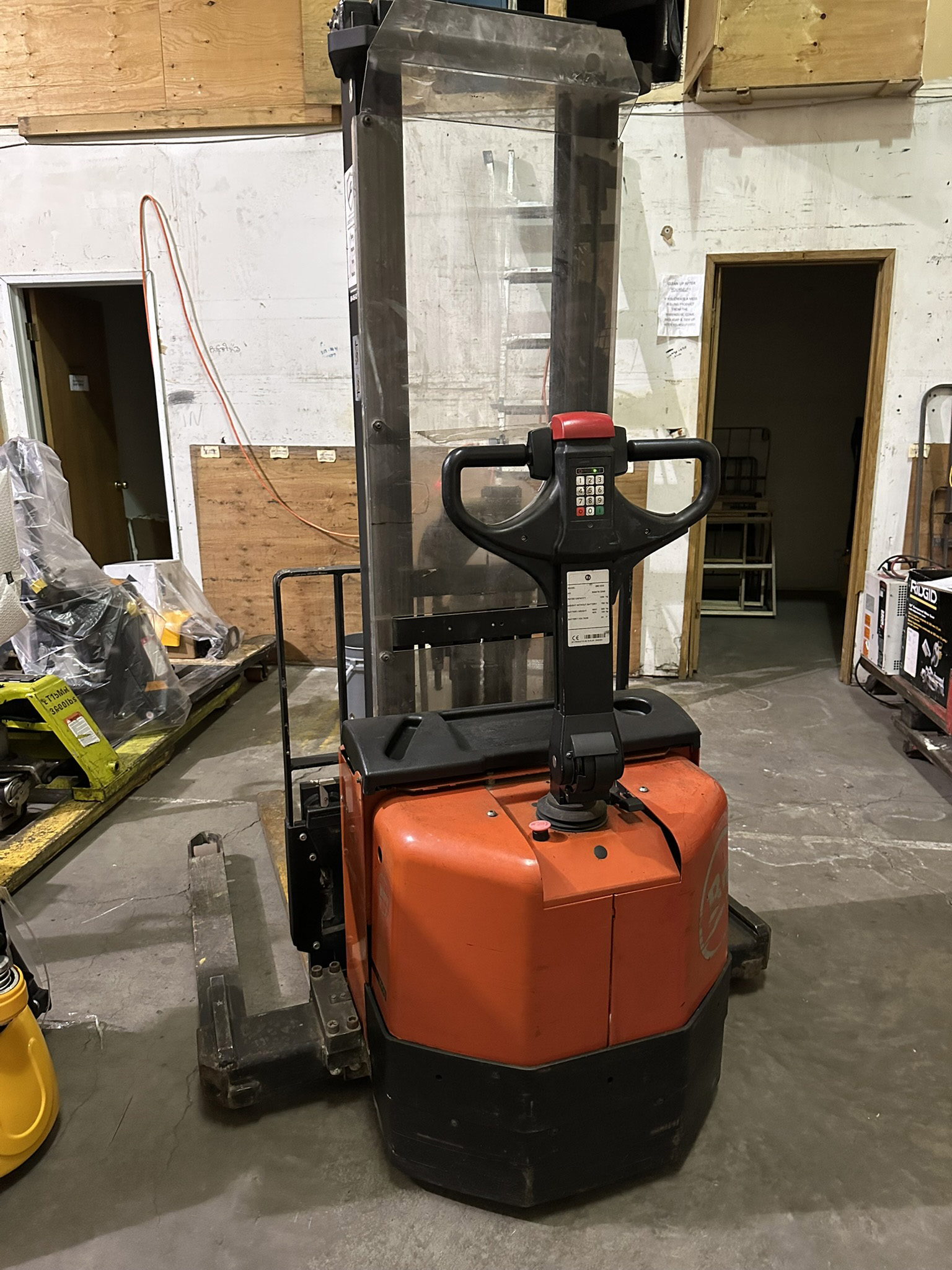 2006 BT Stacker 120